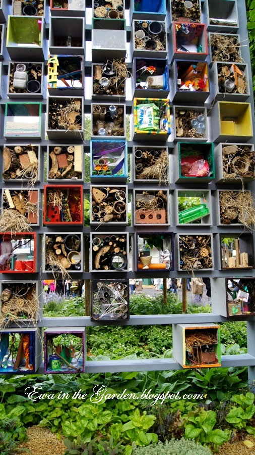 insect-hotels-2
