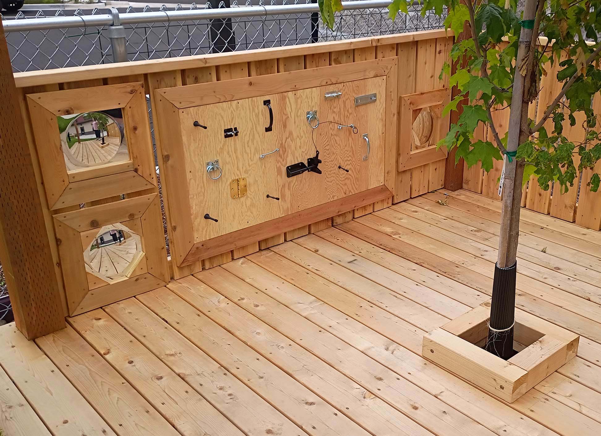 learning-landscapes-design-fbb-doris-deck_website