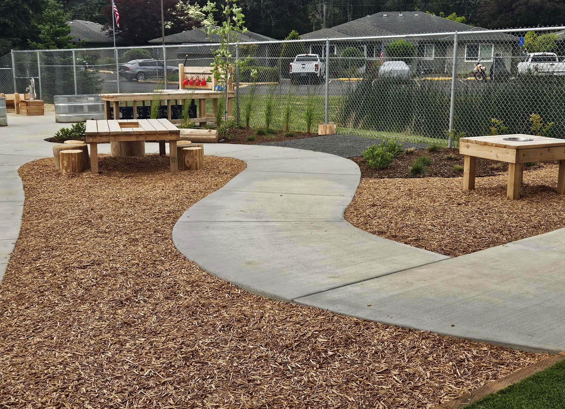 learning-landscapes-design-fbb-doris-table_website